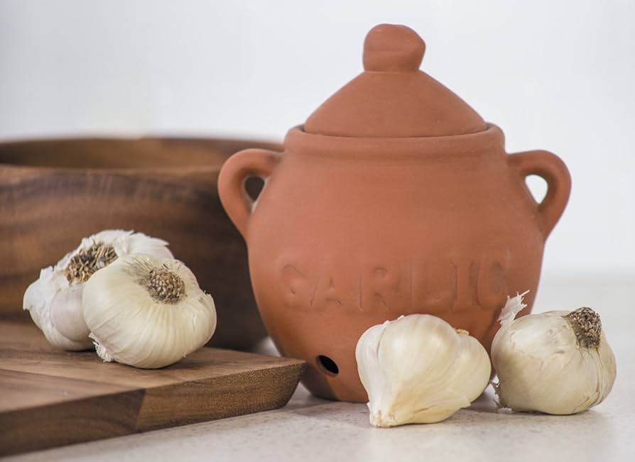 Terracotta garlic Keeper