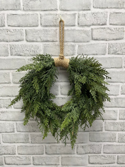 14" Northern White Cedar Heart Wreath