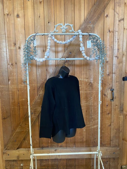 Scooped Bottom Sweater - Black