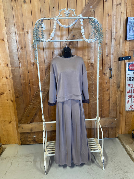 Wide Leg Pleated Pants - Taupe