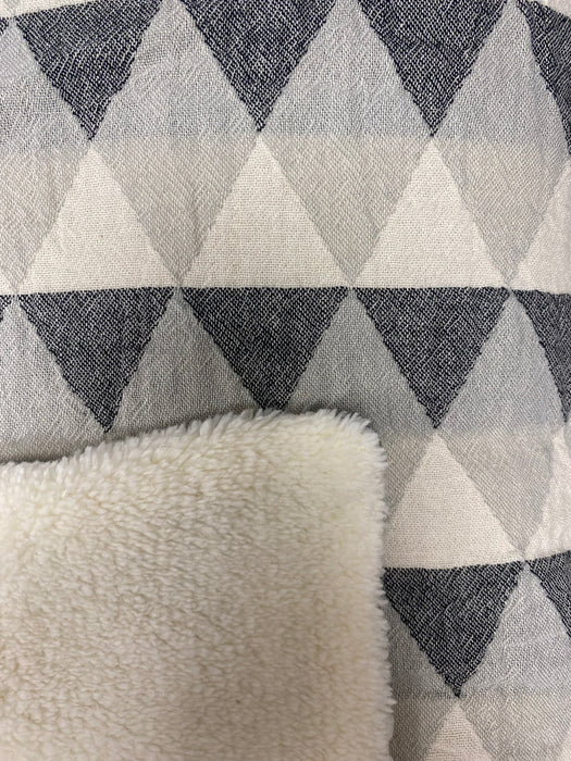 Crinkle Fleece Lined Throw - Mountain