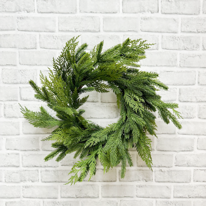 20" Fresh Touch Spruce & Cedar Wreath