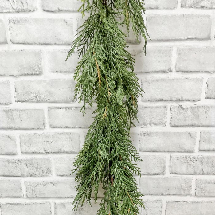72" Fresh Touch Northern White Cedar Garland